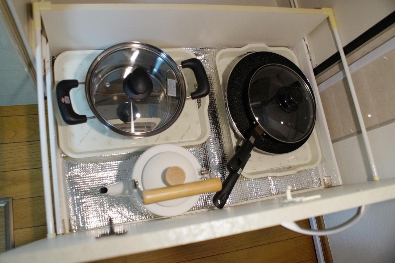 10mins Train To Namba, 4 Mins Walk To Stn, 2 Floors Japanese Style , 2-8 People Holiday home
