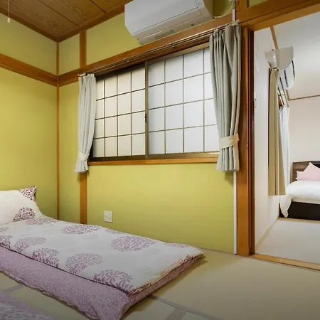 10Mins Train To Namba, 4 Mins Walk To Stn, 2 Floors Japanese Style , 2-8 People Villa โอซาก้า ภายนอก รูปภาพ