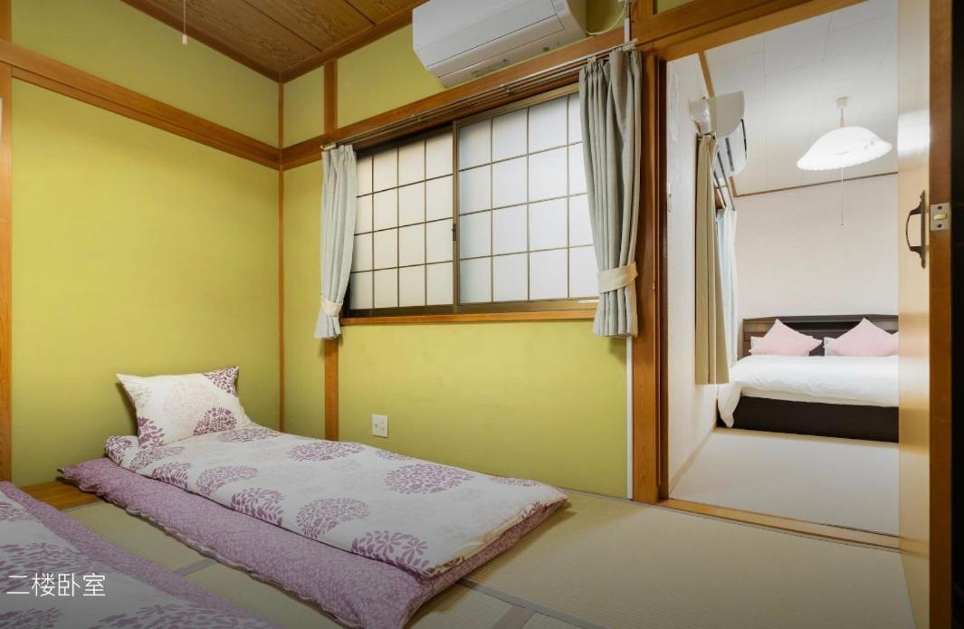 10mins Train To Namba, 4 Mins Walk To Stn, 2 Floors Japanese Style , 2-8 People โอซาก้า